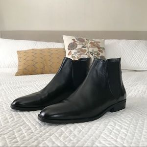 Zara Black Leather Chelsea Boots (Zara size 40)